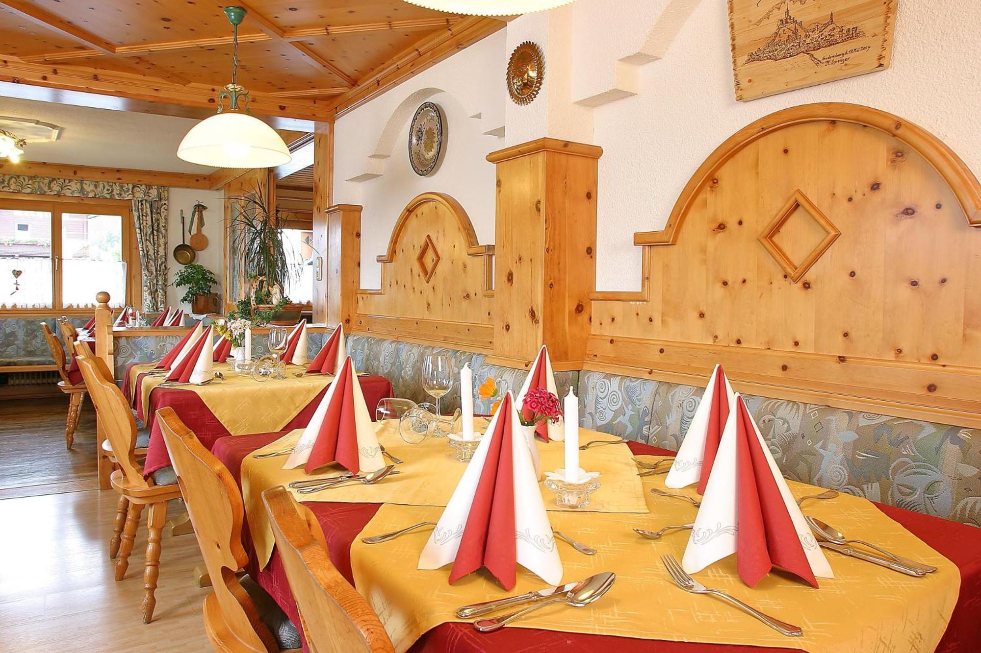 Pension Sonneck Neukirchen am Großvenediger Buitenkant foto