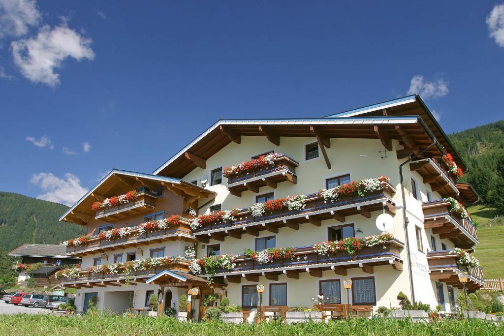 Pension Sonneck Neukirchen am Großvenediger Buitenkant foto
